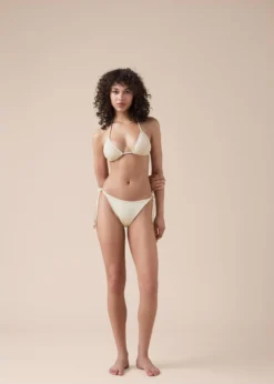 Brasiliana Costume Floral Crochet