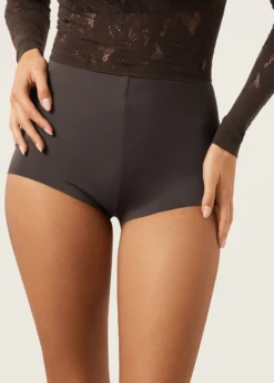 Hot Pants