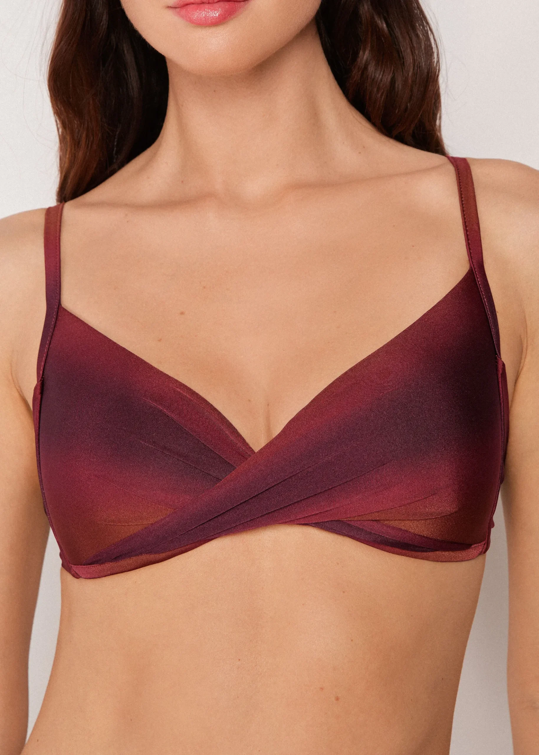 Triangolo Graduato Costume Soft Shades